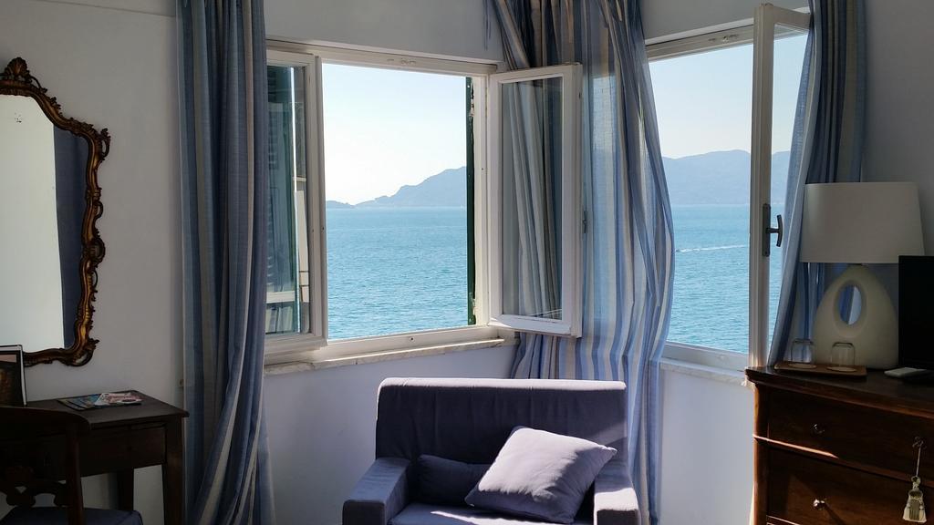 Le Sirene Bed & Breakfast Tellaro Eksteriør bilde